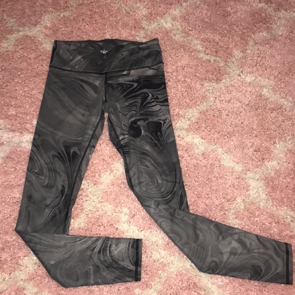 Alo yoga pants